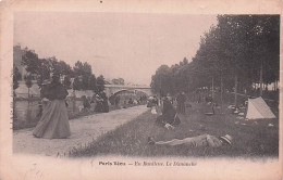 PARIS VECU EN BANLIEUE LE DIMANCHE D1 - Autres & Non Classés