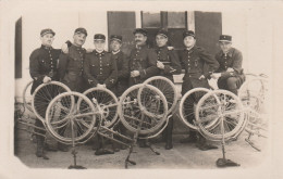 Carte Photo De Cyclistes  Militaire - Weltkrieg 1914-18