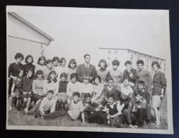 #3      Photo Noir Et Blanc Garçon Fille Photo D’école Photo De Groupe / Boy Girl School Photo Group Photo - Anonyme Personen