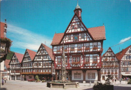 1 AK Germany / BW * Das Rathaus In Bad Urach (davor Der Marktbrunnen) Eine Stadt Am Fuße Der Schwäbischen Alb * - Bad Urach