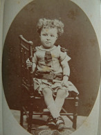 Photo CDV Mme Rozier à Crest - Fillette Sur Une Chaise, Ca 1875-80  L447 - Old (before 1900)