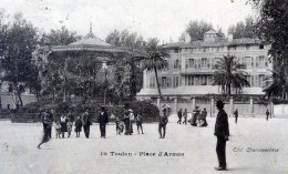 83  TOULON   PLACE D'ARMES - Toulon