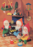 WEIHNACHTSMANN SANTA CLAUS Neujahr Weihnachten GNOME Vintage Ansichtskarte Postkarte CPSM #PAY508.A - Santa Claus