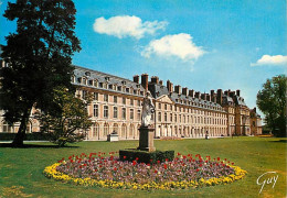 77 - Fontainebleau - Palais De Fontainebleau - Sur Les Jardins Anglais  L'aile Louis XV  Grand Corps De Bâtiment En Pier - Fontainebleau