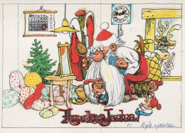 WEIHNACHTSMANN SANTA CLAUS WEIHNACHTSFERIEN Vintage Postkarte CPSM #PAK906.DE - Kerstman