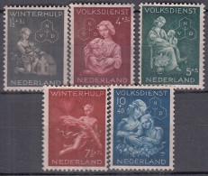 NIEDERLANDE  423-427, Postfrisch **/*, Winterhilfe, 1944 - Gebruikt