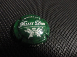 CAPSULE DE CHAMPAGNE : FALLET-DART - N°19 Vert Et Blanc - Autres & Non Classés