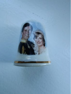 Thimble Royal Wedding Prince Charles And Lady Diana - Dés à Coudre