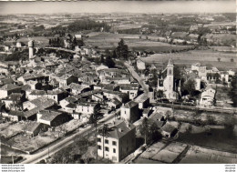 D47  En Avion Au Dessus De LAROQUE TIMBAULT  L'Église Et L'École De Filles - Laroque Timbault