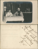 Foto  Mann Und Frau - Gaststätte, Zapfhan 1915 Privatfoto - Unclassified