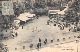 10-MUSSY-SUR-SEINE- PLACE DE LA FÊTE- ( VOIR MANEGE ) - Mussy-sur-Seine