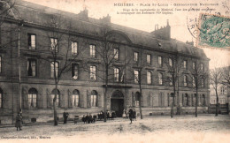 Mézières (Ardennes) La Place St Saint Louis, Gendarmerie Nationale - Edition Charpentier-Richard - Carte De 1906 - Fumay