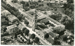 VERDELAIS - L' EGLISE Et Le BOURG - VUE AERIENNE RARE Du PHOTOGRAPHE Ed. GRAFOULIERE En 1958 - - Verdelais