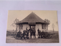 Suisse Bière Militaires Avec Canons - War, Military