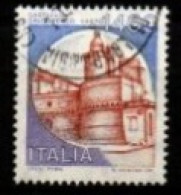 ITALIE     -    1983 .   Y&T N° 1582 Oblitéré .  Chateau Caldoresco Vasto. - 1981-90: Gebraucht