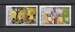 HAUTE VOLTA  N° 254 + 255    NEUFS SANS CHARNIERE  COTE  2.00€    EDUCATION  VOIR DESCRIPTION - Alto Volta (1958-1984)