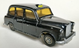 Austin FX4. Londen Taxi Cab. Budgie Models. - Echelle 1:32