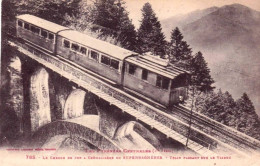 31 - Haute Garonne -  LUCHON - Le Chemin De Fer A Cremailleres De Superbagneres -  Train Passant Sur Le Viaduc - Luchon