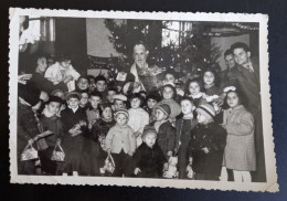 #2    Photo Noir Et Blanc Garçon Fille Photo D’école Photo De Groupe / Boy Girl School Photo Group Photo - Personnes Anonymes