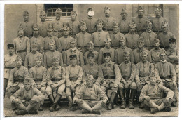 Militaria PHOTO CARTE Glacée Non écrite D'un Important Groupe De SOLDATS Du 31e Régiment ( D'Infanterie ? ) - Regiments