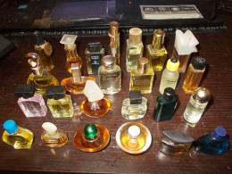 Lot 25 Miniatures Parfums - Miniaturen Flesjes Dame (zonder Doos)