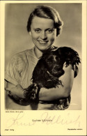 CPA Schauspielerin Luise Ullrich, Portrait, Hund, Autogramm - Schauspieler
