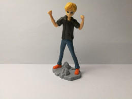 Kinder : MPG EN309   Miraculous 2018 - Adrien - Aufstellfiguren