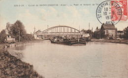 REF.AD1 . CPA . 02 . CANAL DE SAINT-QUENTIN . PONT ET ECLUSE DU MOULIN BRULE . PENICHE - Saint Quentin