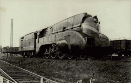 Locomotive à Identifier - Trains
