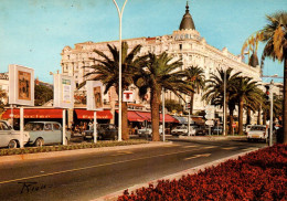 RECTO/VERSO - CPSM - CANNES - CROISETTE - SIMCA 1000 ET VIEILELS VOITURES DEVANT HOTEL CARLTON - Cannes