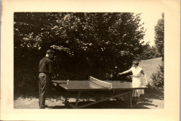 Photographie Photo Vintage Snapshot Amateur Ping Pong Tennis De Table Thollon - Otros & Sin Clasificación