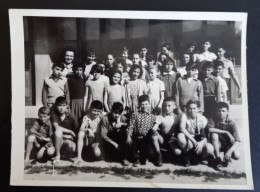 #1     Photo Noir Et Blanc Garçon Fille Photo D’école Photo De Groupe / Boy Girl School Photo Group Photo - Personnes Anonymes