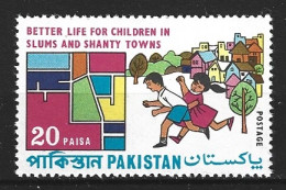 PAKISTAN. N°331 De 1972. Journée Universelle De L'enfance. - Otros & Sin Clasificación