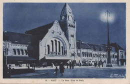 METZ, LA GARE EXTERIEUR, EFFET DE NUIT, BELLE ANIMATION REF 16656 - Stations - Zonder Treinen