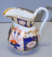 - JOLI CREMIER POT A LAIT PORCELAINE FINE ANCIENNE BAYEUX? Signé En Bleu     E - Autres & Non Classés