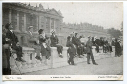 Militaria * CPA Non écrite * Guerre 1914 La Visite D'un Taube (avion Militaire Monoplan) Foule élégante à Paris ? - Oorlog 1914-18