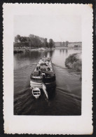 RARE Photographie Bateau Citerne ESSO Flotte Pétrole Beautor Batellerie Péniche Fleuve 7 X 10 Cm - Bateaux