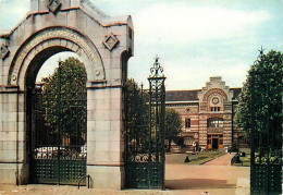 59 - Armentières - Entrée De L'Ecole Nationale Professionnelle - CPM - Voir Scans Recto-Verso - Armentieres