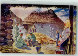 39612721 - Soldaten Beim Kochen Am Offenen Feuer Vor Den Augen Der Dorfbevoelkerung Verlag Kilophot - Oorlog 1914-18