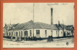 CPA 60 Oise - BRESLES - L'Usine H. Amiot - Animation, Cyclistes - Cachet Régiment D'Artillerie - Beauvais