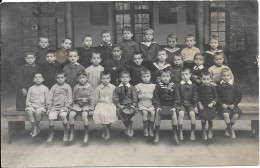 Carte Photo De  Classe  De Jeunes Garçons - Escuelas