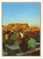 *grande CPM - MAROC - MARRAKECH  - Place Djemaa El Fna - Marrakesh