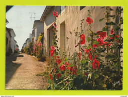 17 TALMONT Vers Meschers Vieilles Rues Typiques Bordées De Roses Trémières VOIR DOS Et Flamme De Marennes En 1981 - Meschers