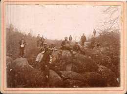 Photo Cartonnée 7*9 - Le Sidobre - Sur Les Rochers Du Lézert En Mai 1910 - Other & Unclassified