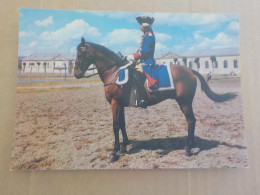 CPSM -  AU PLUS RAPIDE -  CHEVAUX - HORSE PFERDE - ECOLE DE CAVALERIE SAUMUR  - NON VOYAGEE - Horses