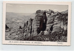 Greece - METEORA - Metamorphosis & Barlaam - REAL PHOTO - Publ. Unknown  - Grèce