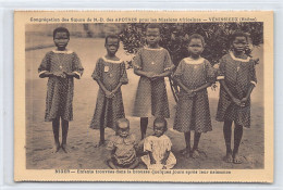 Nigeria - Children Found In The Bush A Few Days After Birth - Publ. Soeurs De N.-D. Des Apôtres  - Nigeria