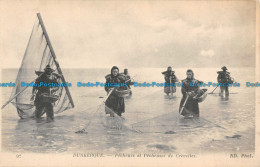 R142644 Dunkerque. Pecheurs Et Pecheuses De Crevettes. ND. Phot. Imp. Phot. Neur - Monde