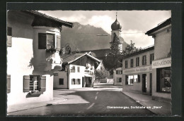 AK Oberammergau, Dorfstrasse Am Stern, Blick Zur Kirche  - Oberammergau