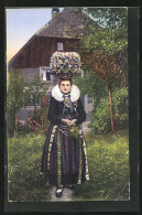 AK St. Georgen, Schwarzwälder Tracht, Schäppelmädchen Mit Blumen  - Costumes